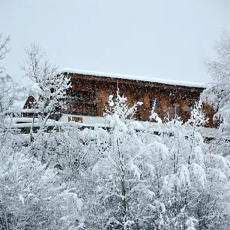 Semesterbostad Bergchalet-alpenrose